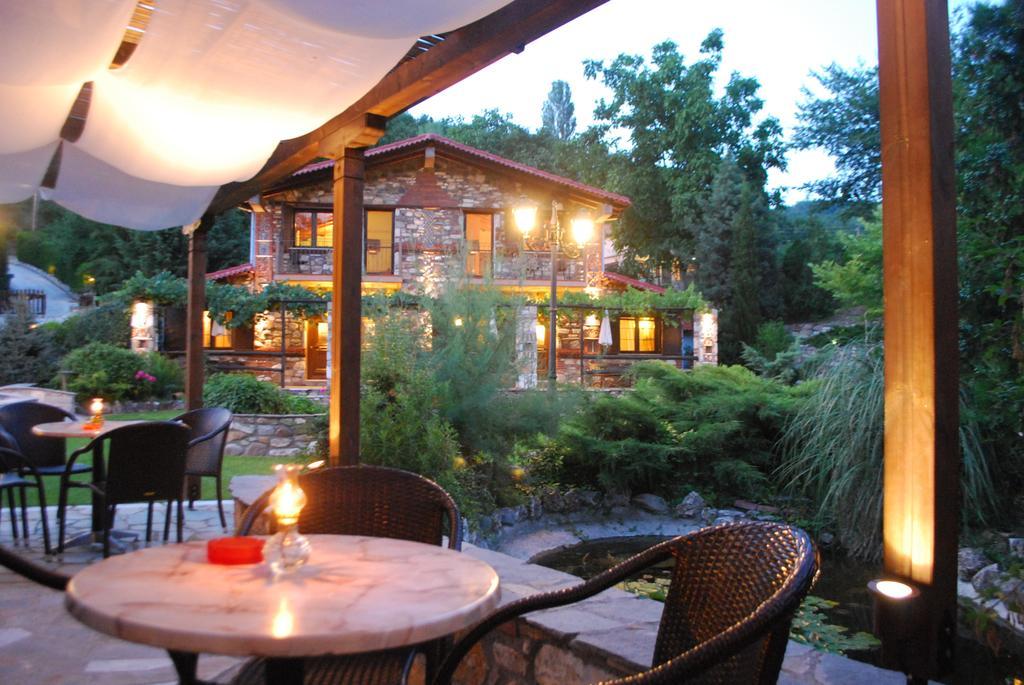 Tzivaeri Hotell Likodhrómion Exteriör bild